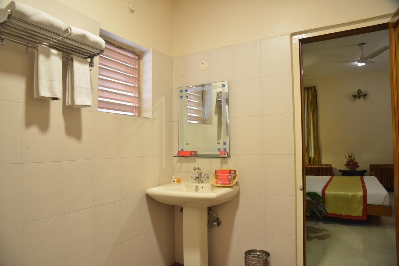 Pai Vista, Kr Road Hotel Бангалор Екстериор снимка